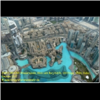 29837 08 0255 Wasserspiele, Blick vom Burj Kalifa, 124 Etage, 432m, Dubai, Emirate 2017.jpg
